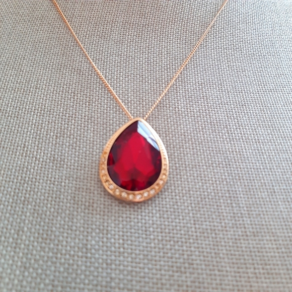 Red Crystal & Rhinestone Necklace - Picture 2 of 5